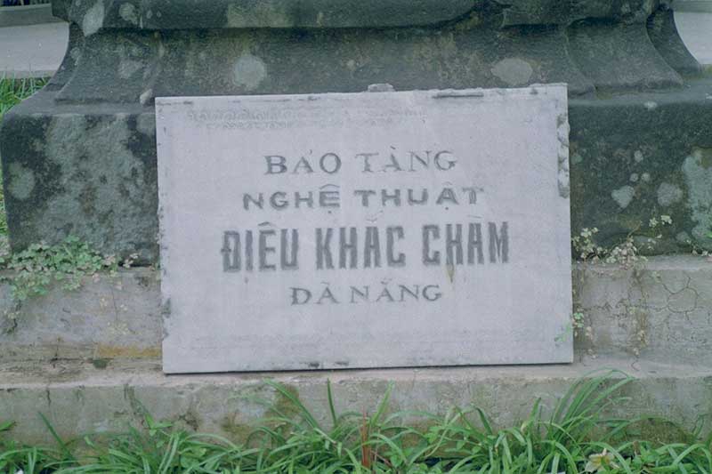 bao-tang-dieu-khac-cham